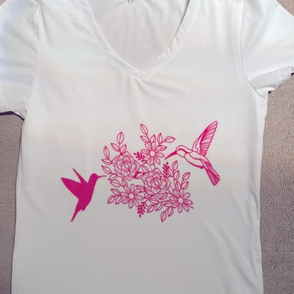 Handmade women V neck shirt. Flowers and hummingbirds.